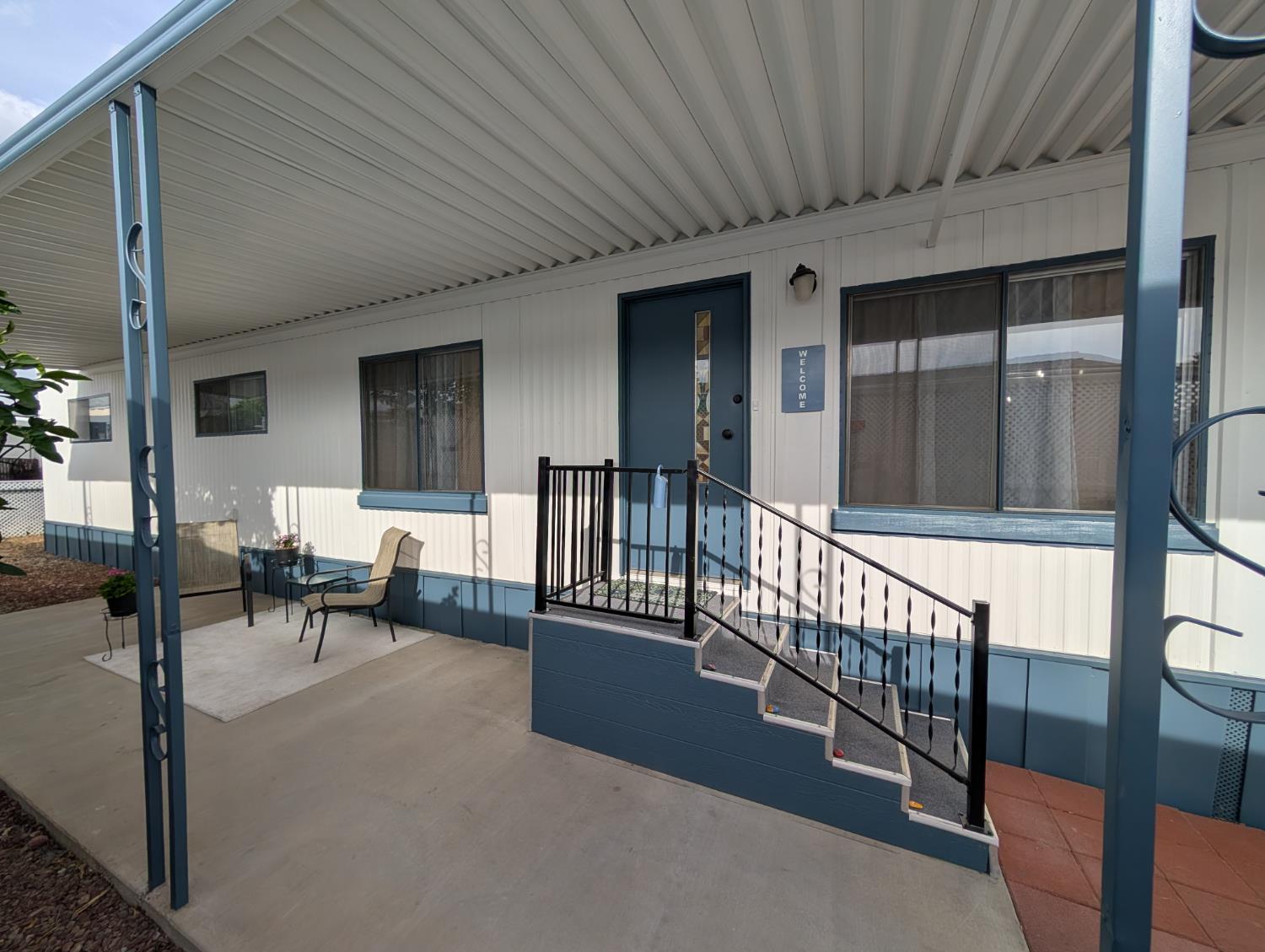 Mobile Home in Clovis - photo 2