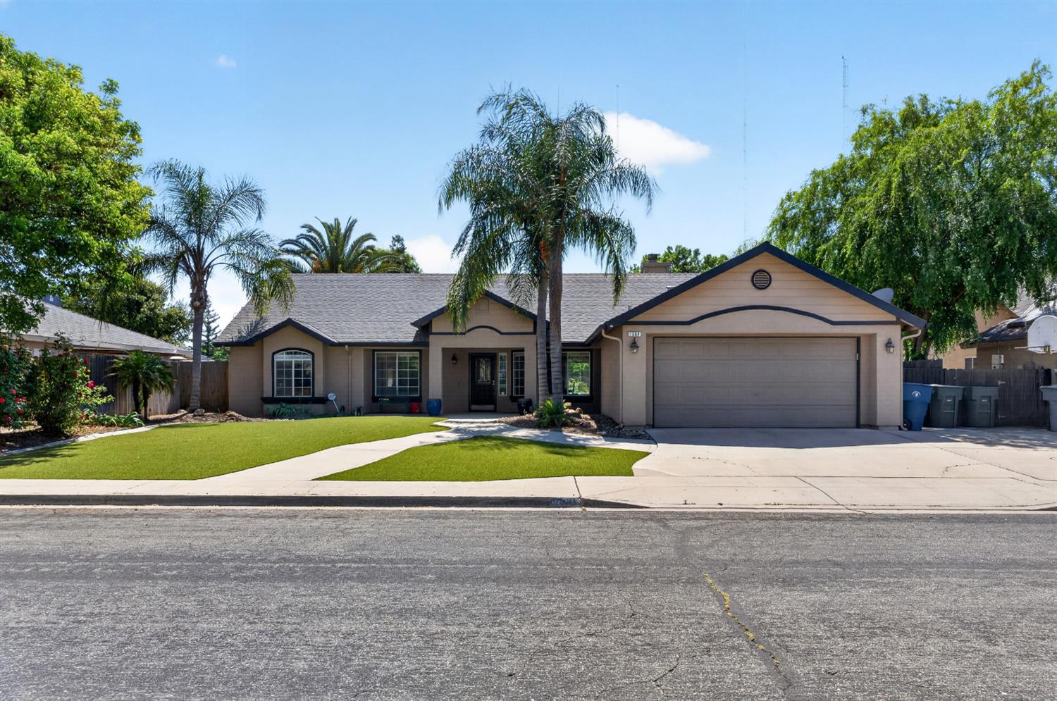 1668 Bedford Avenue, Clovis, CA, 93611