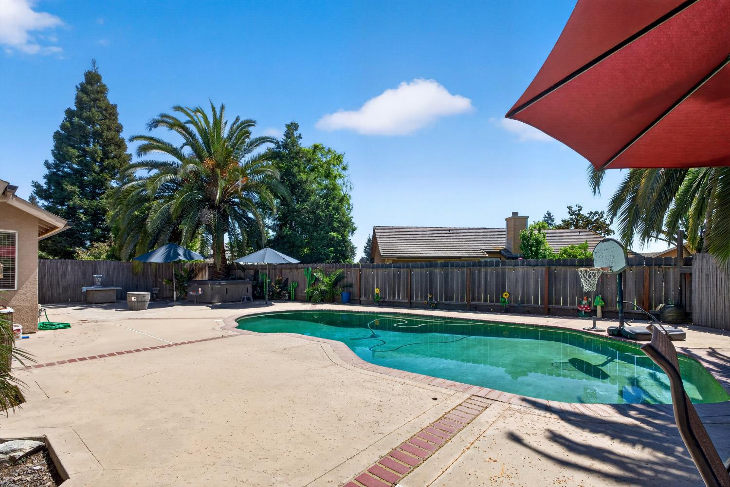 1668 Bedford Avenue, Clovis, CA, 93611