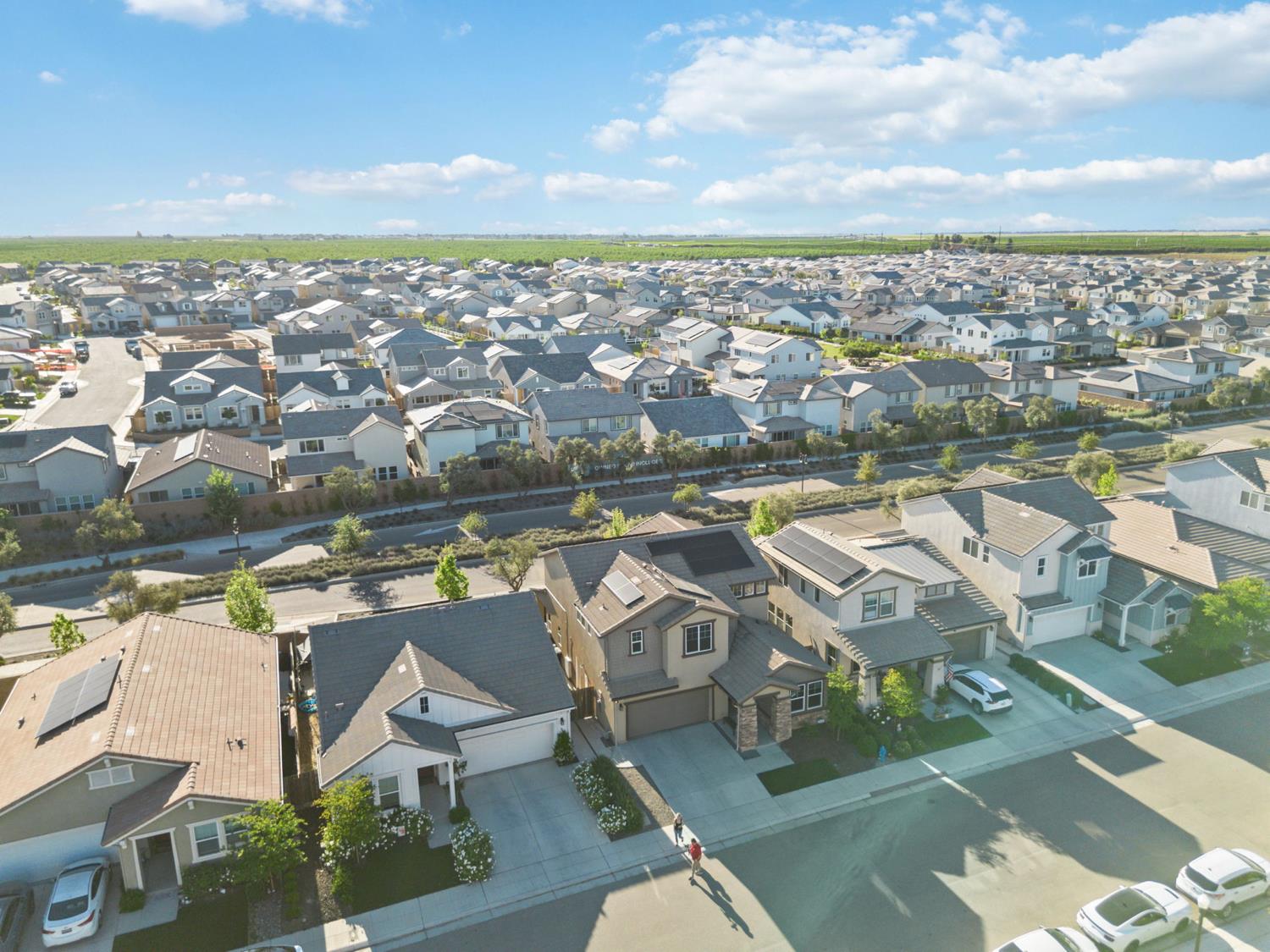 398 Atlantica Drive S, Madera, CA, 93636