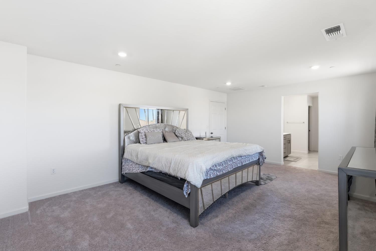 3562 E San Marino Avenue, Clovis, CA, 93619