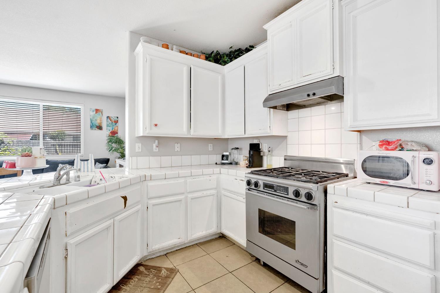 5257 E Byrd Avenue, Fresno, CA, 93725