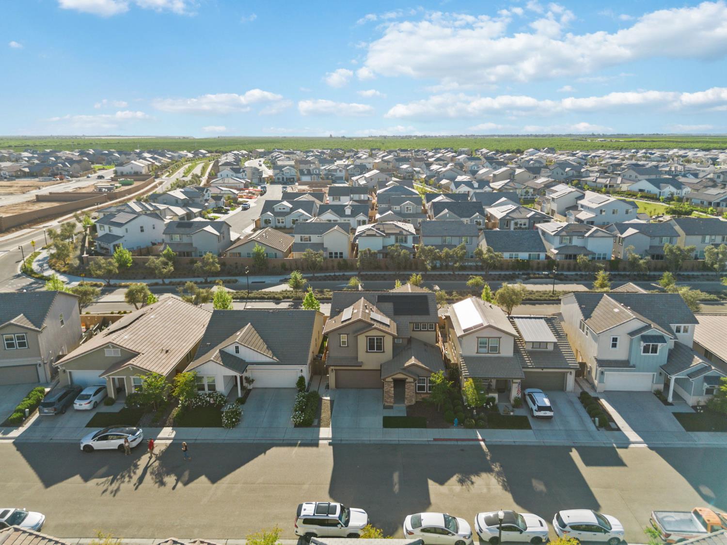 398 Atlantica Drive S, Madera, CA, 93636