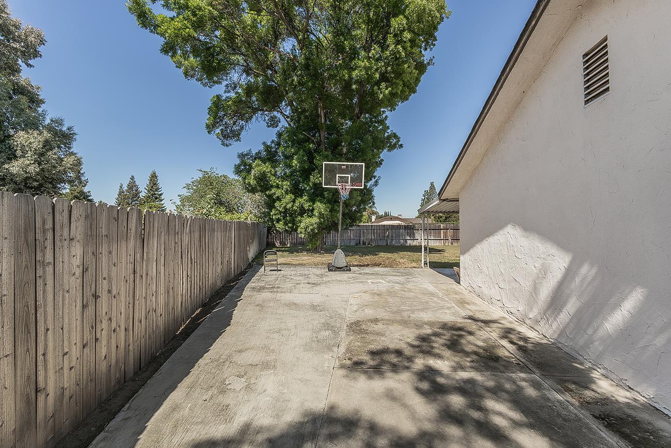 1385 Bernadine Drive, Clovis, CA, 93611