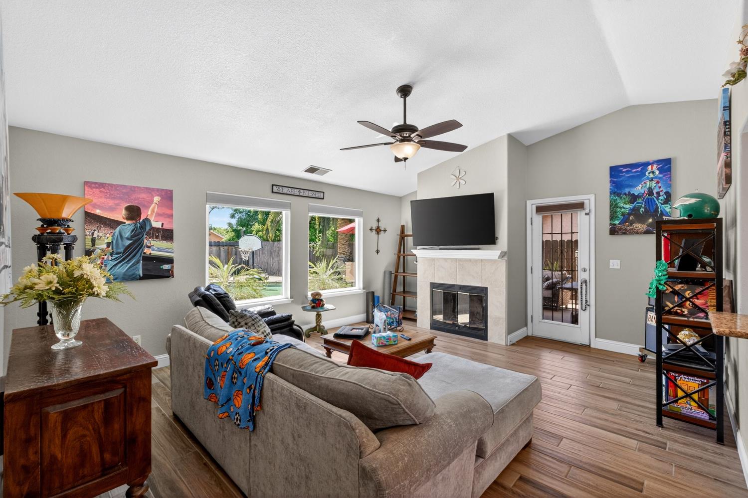 1668 Bedford Avenue, Clovis, CA, 93611