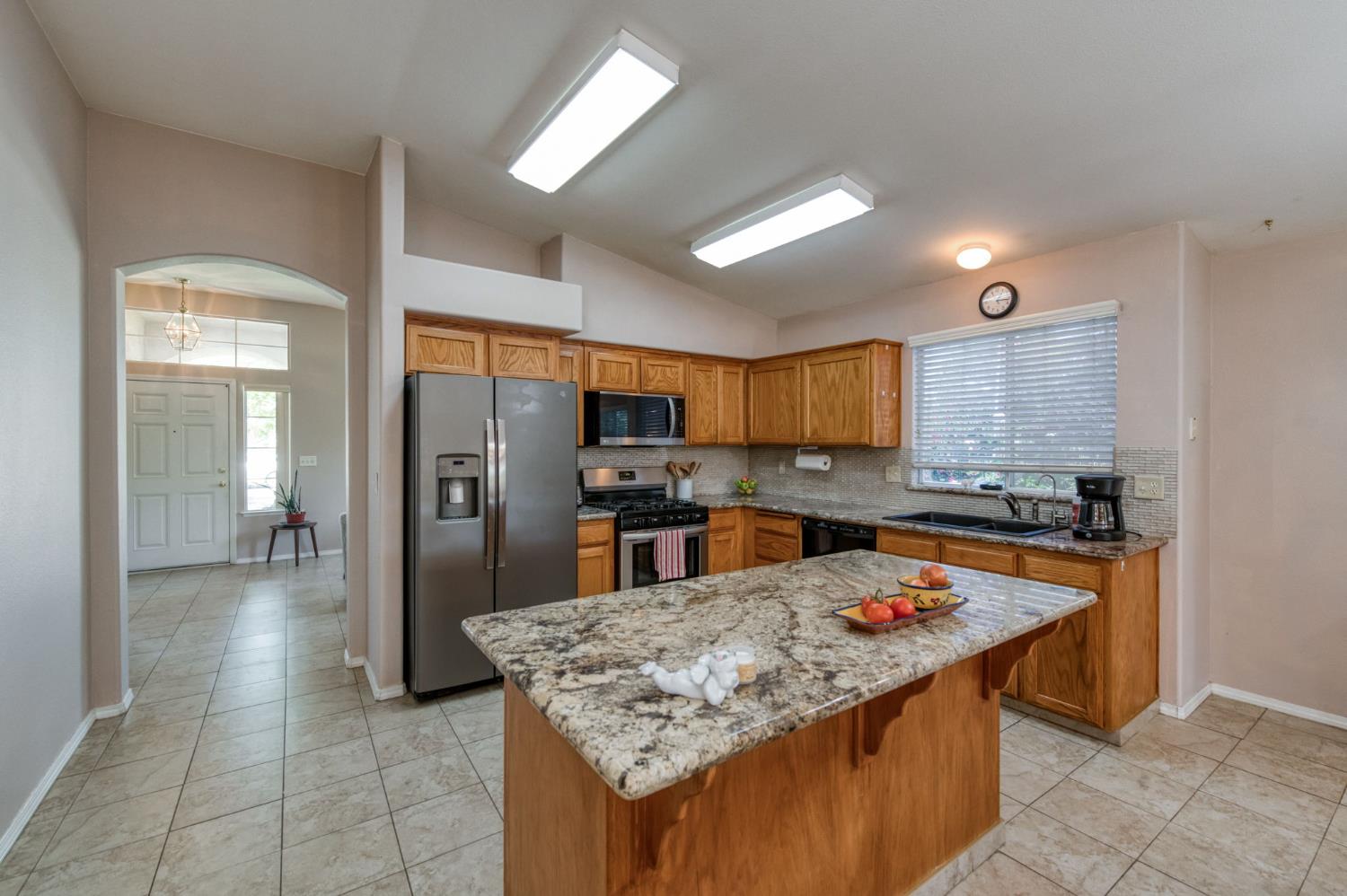 4681 W Sierra Avenue, Fresno, CA, 93722