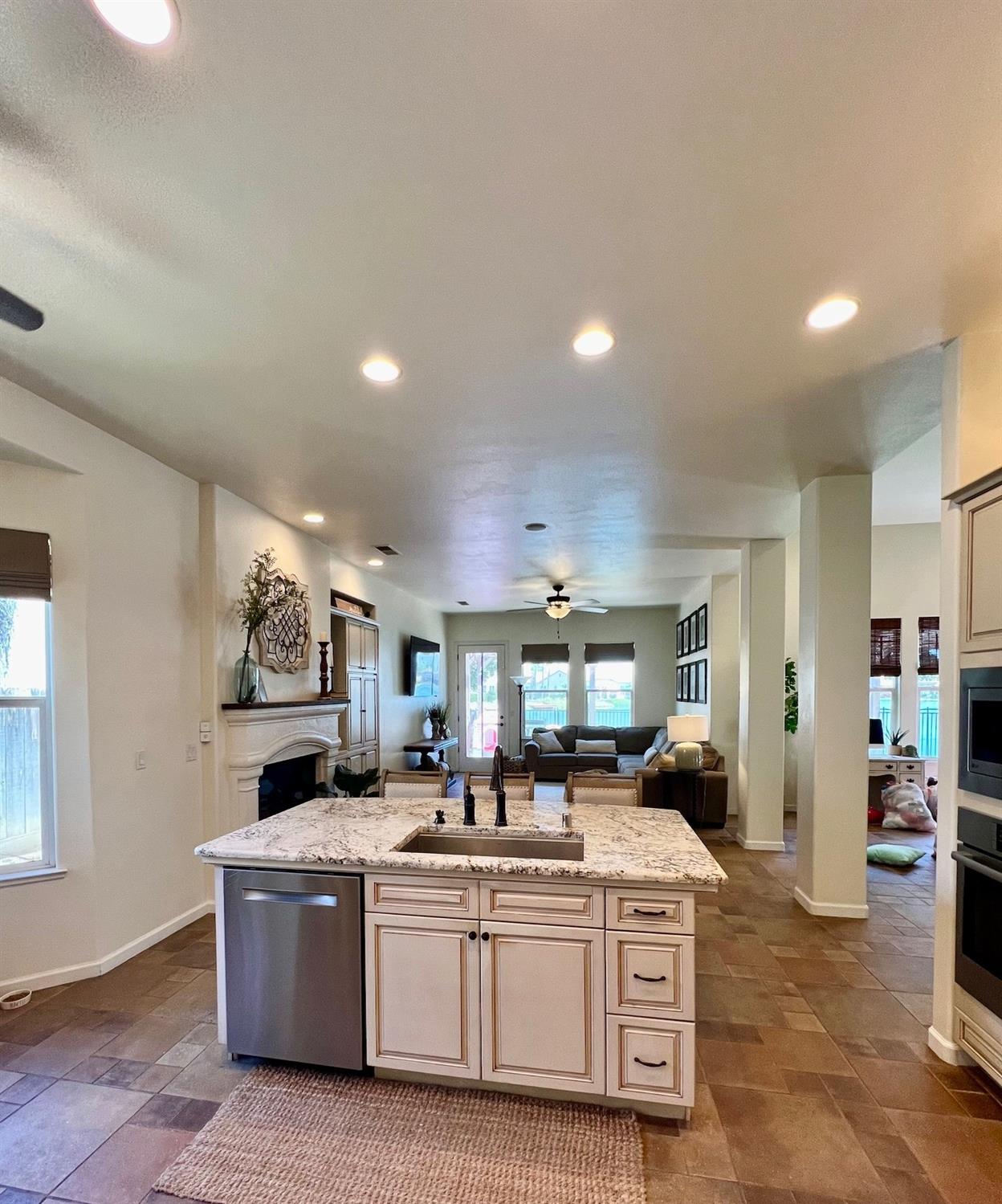 8730 Laguna Street, Chowchilla, CA, 93610