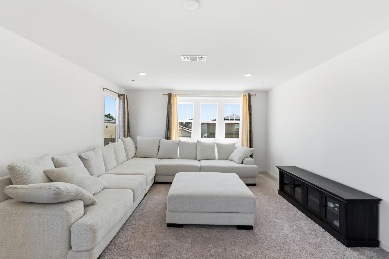 3562 E San Marino Avenue, Clovis, CA, 93619