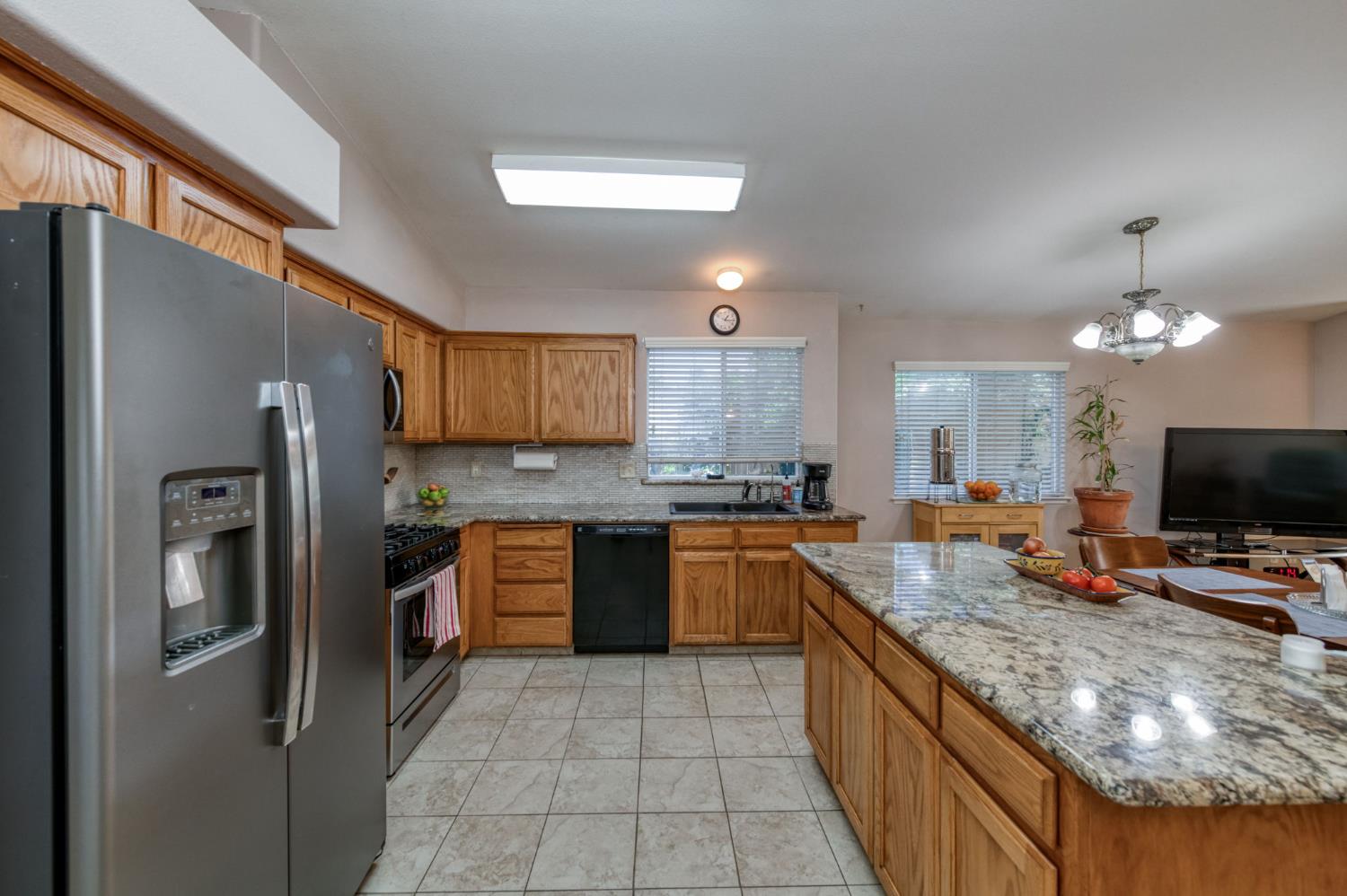 4681 W Sierra Avenue, Fresno, CA, 93722