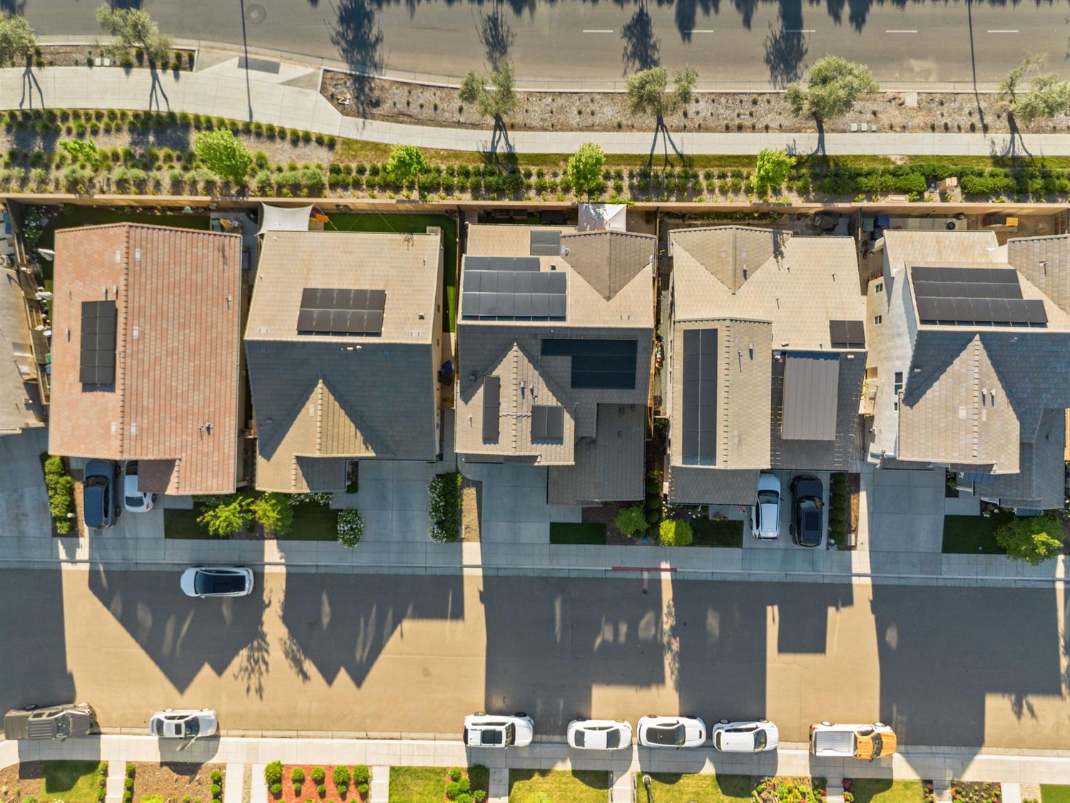 398 Atlantica Drive S, Madera, CA, 93636