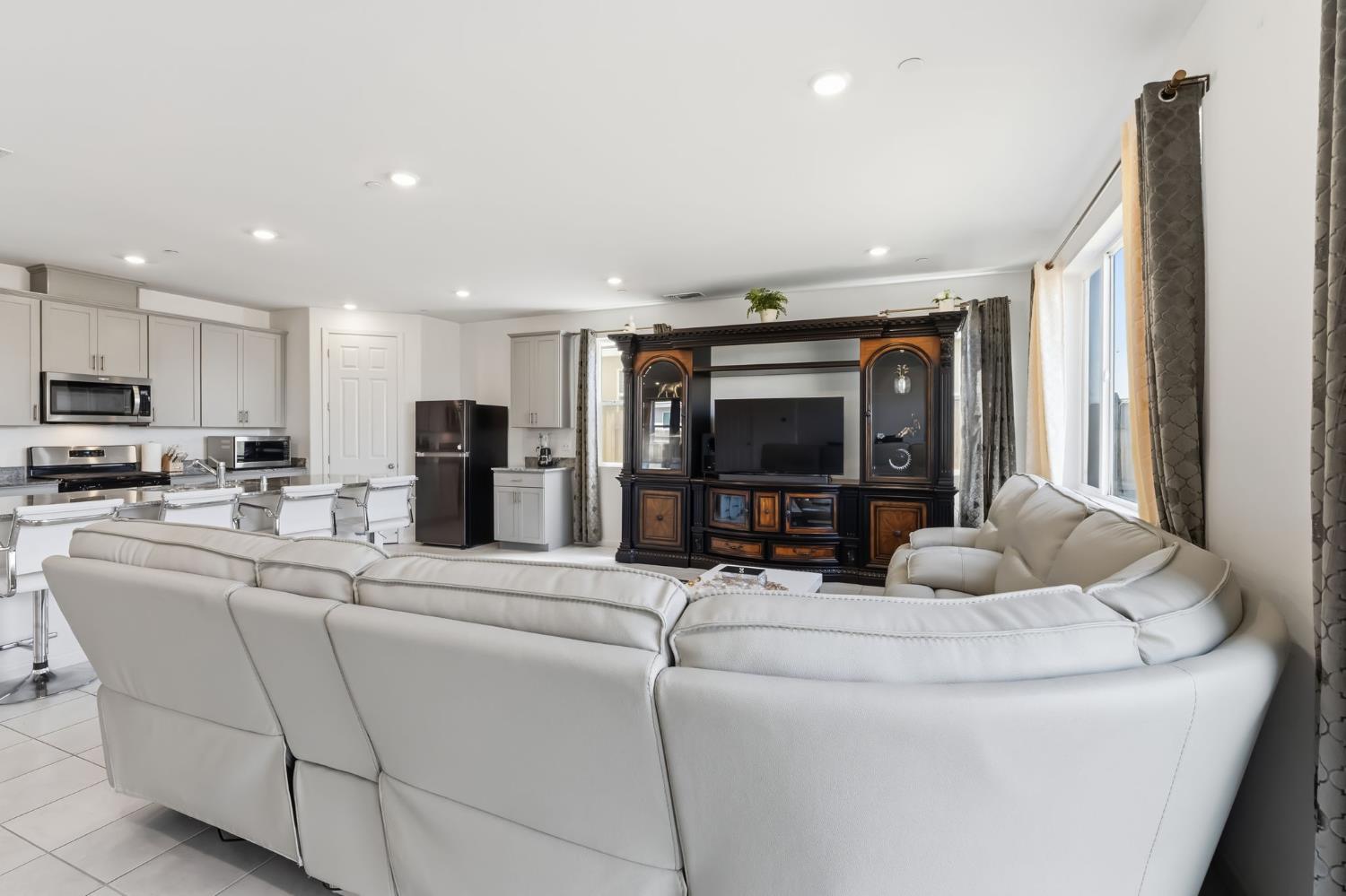 3562 E San Marino Avenue, Clovis, CA, 93619