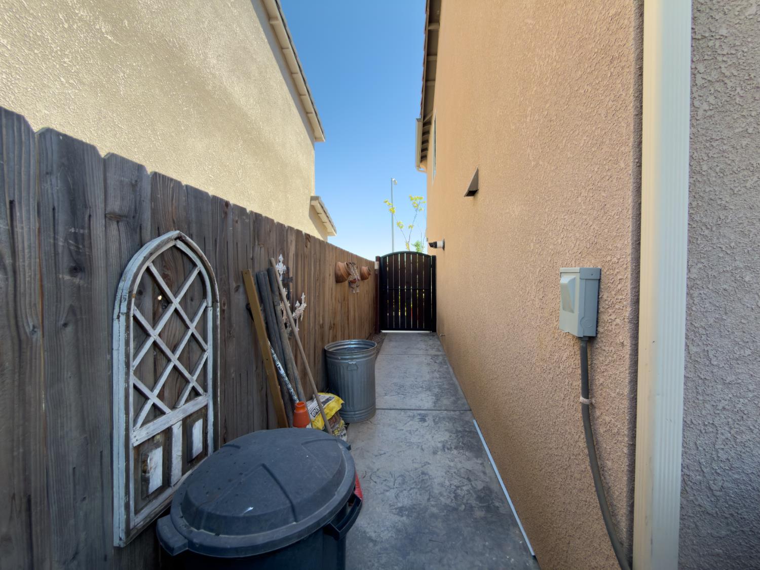 1157 S Dee Ann Avenue, Fresno, CA, 93727