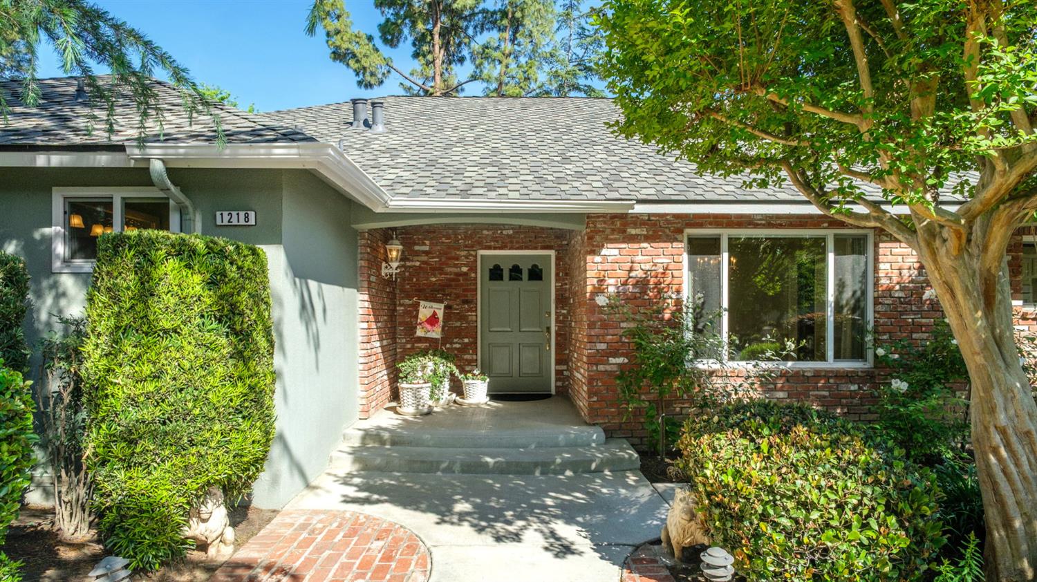 Single Family in Fresno - photo 2