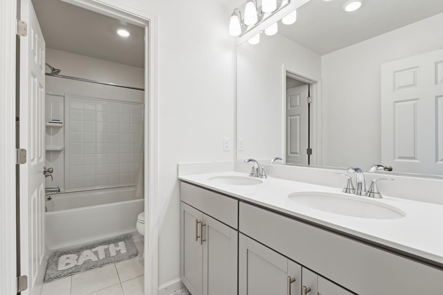 3562 E San Marino Avenue, Clovis, CA, 93619