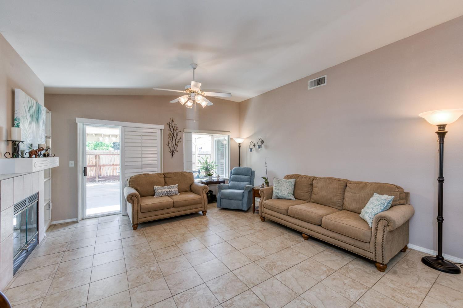 4681 W Sierra Avenue, Fresno, CA, 93722