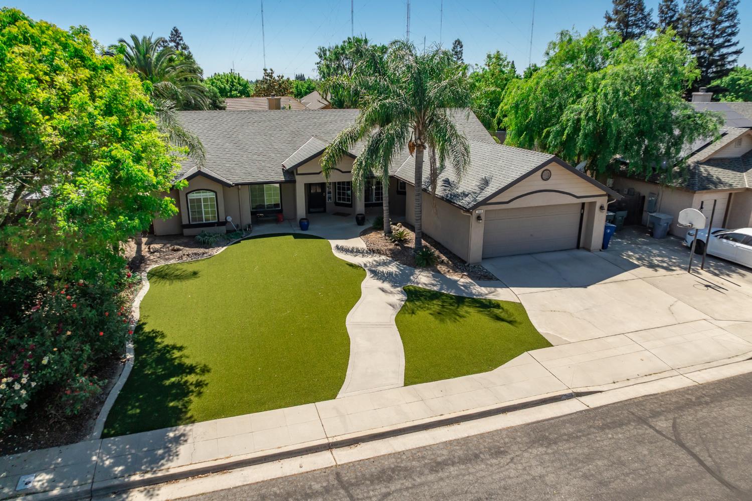 1668 Bedford Avenue, Clovis, CA, 93611