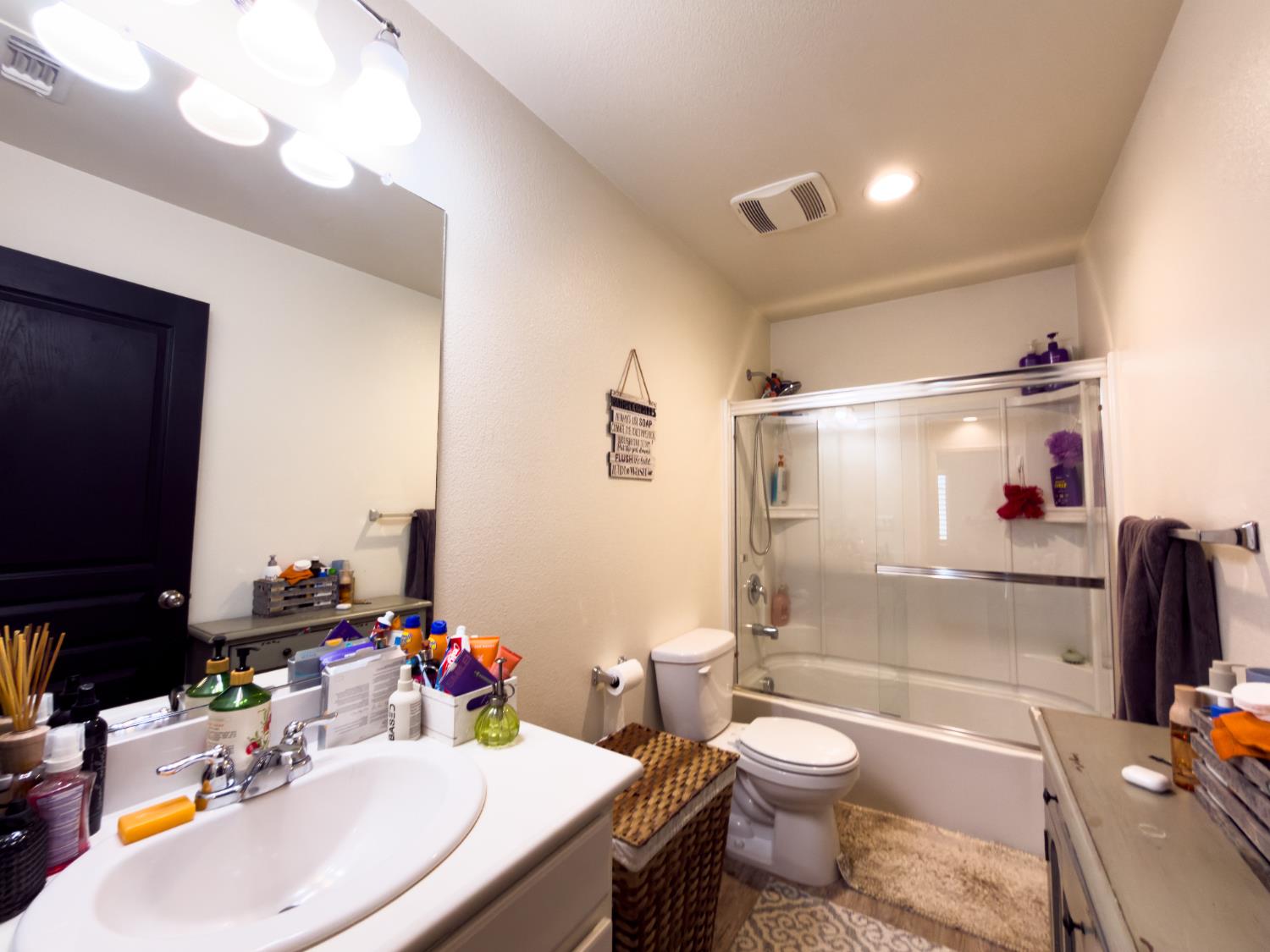 1157 S Dee Ann Avenue, Fresno, CA, 93727