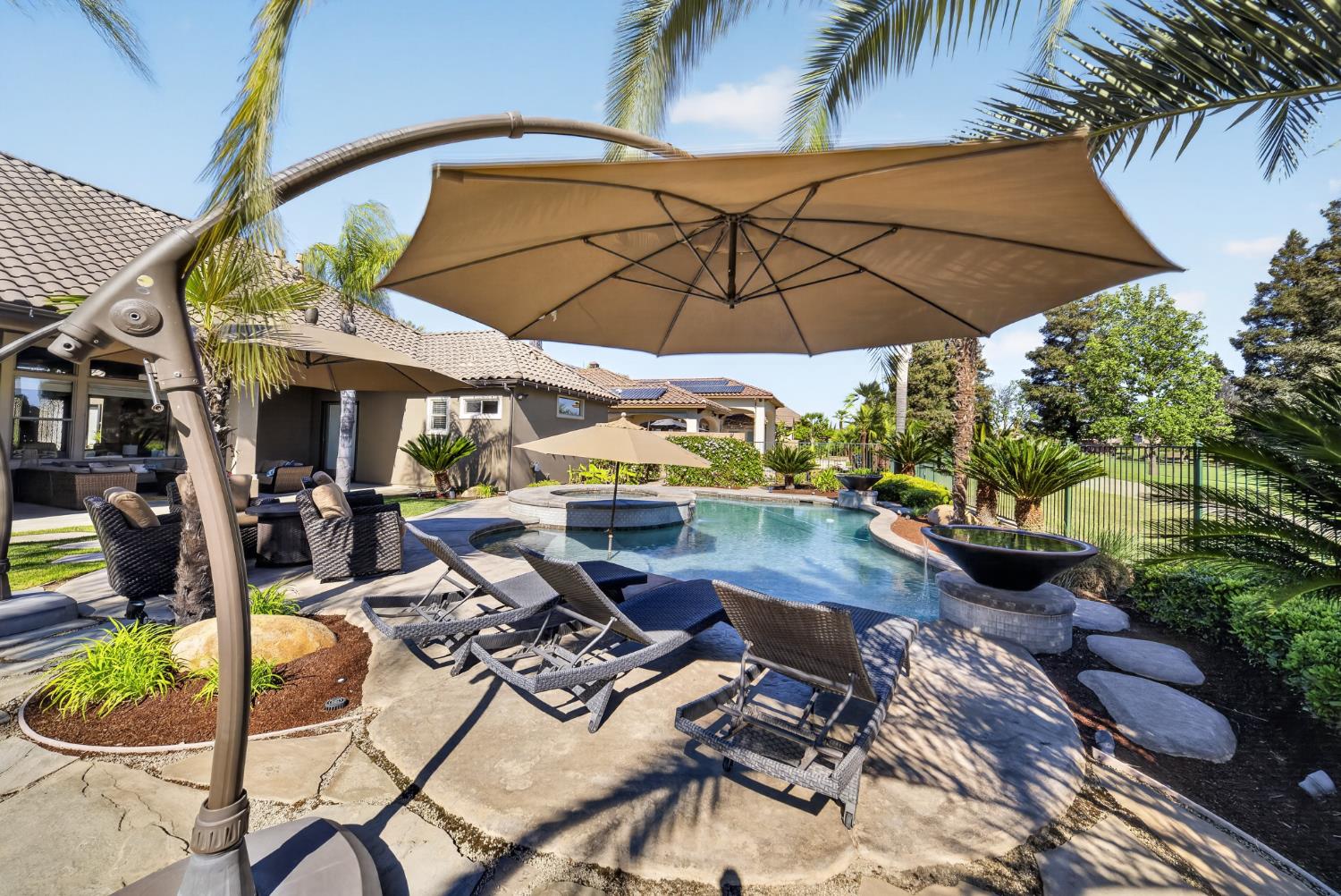 1783 E Clubhouse Drive, Fresno, CA, 93730