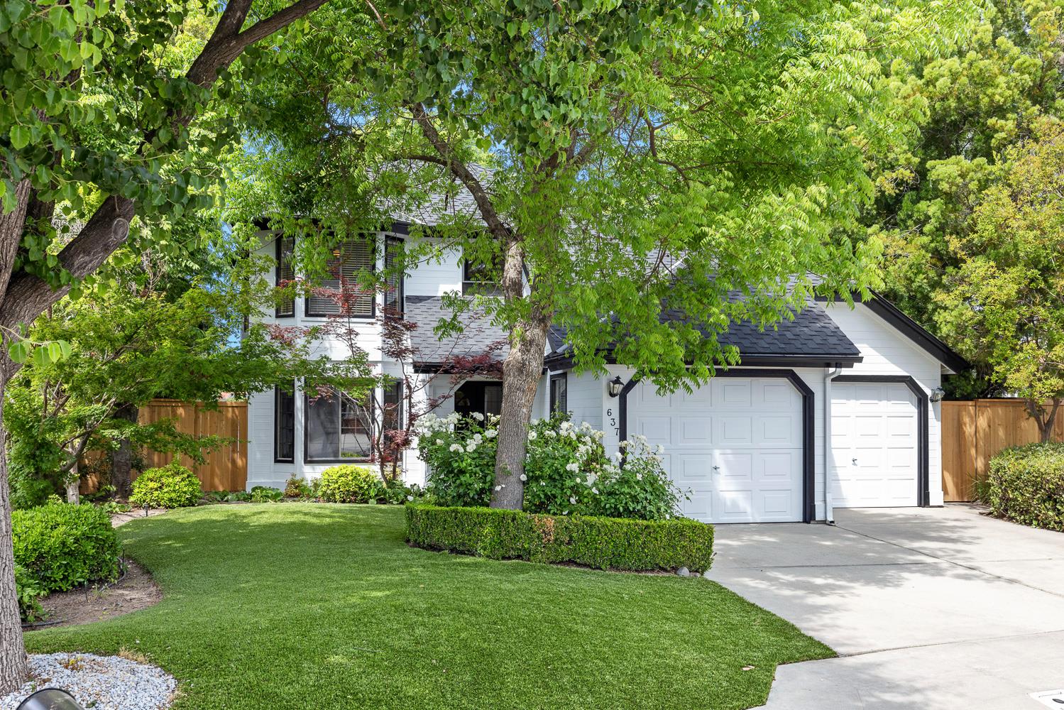 Single Family in Fresno - main photo