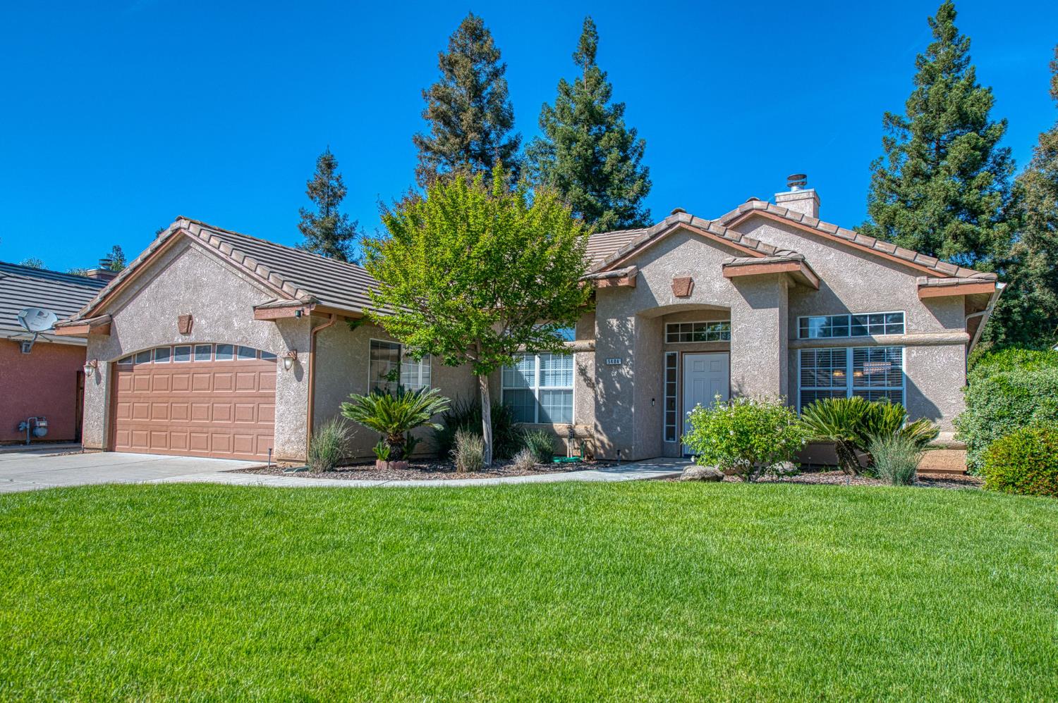 Single Family in Fresno - photo 3