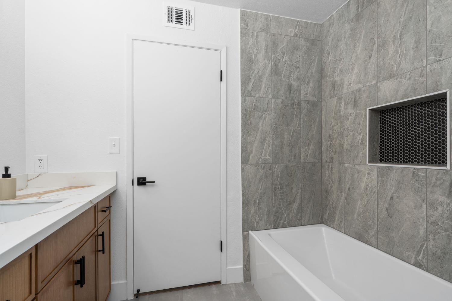 2626 W Scott Avenue, Fresno, CA, 93711