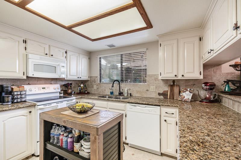 445 Quill Lane, Clovis, CA, 93612