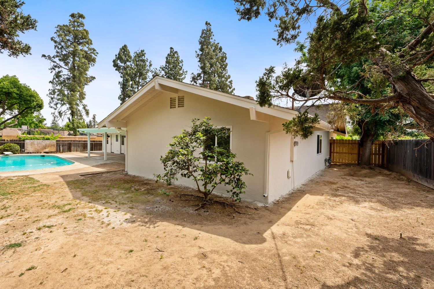 2626 W Scott Avenue, Fresno, CA, 93711