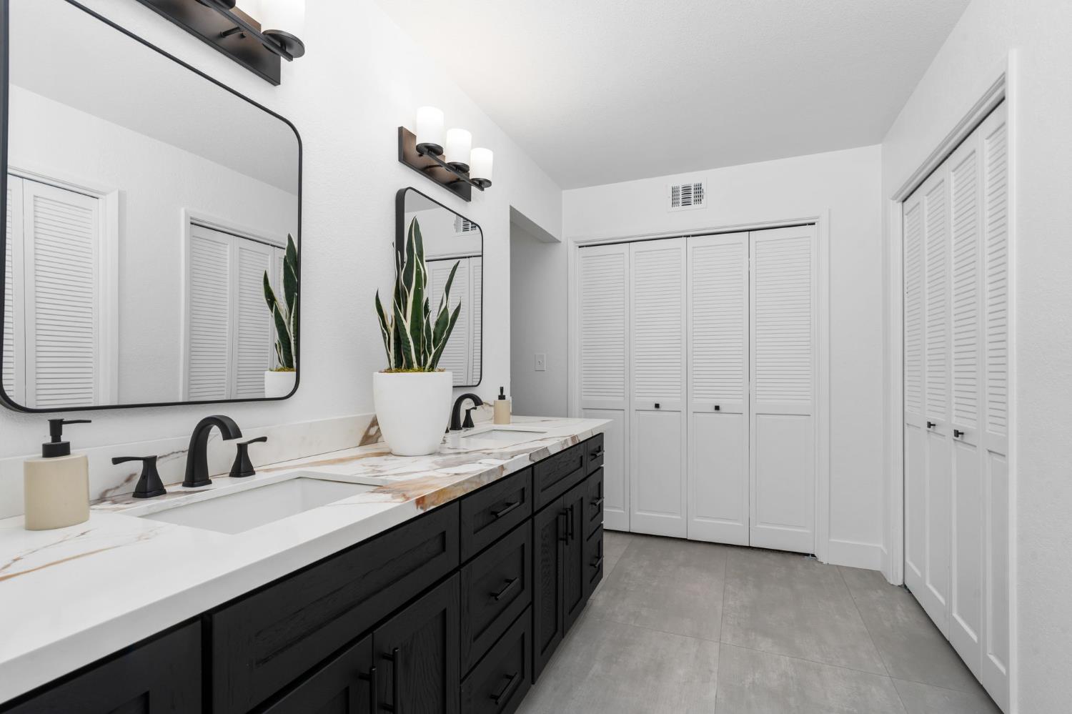 2626 W Scott Avenue, Fresno, CA, 93711