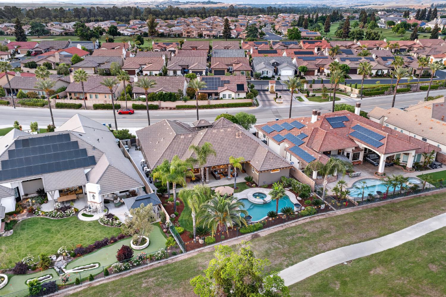 1783 E Clubhouse Drive, Fresno, CA, 93730