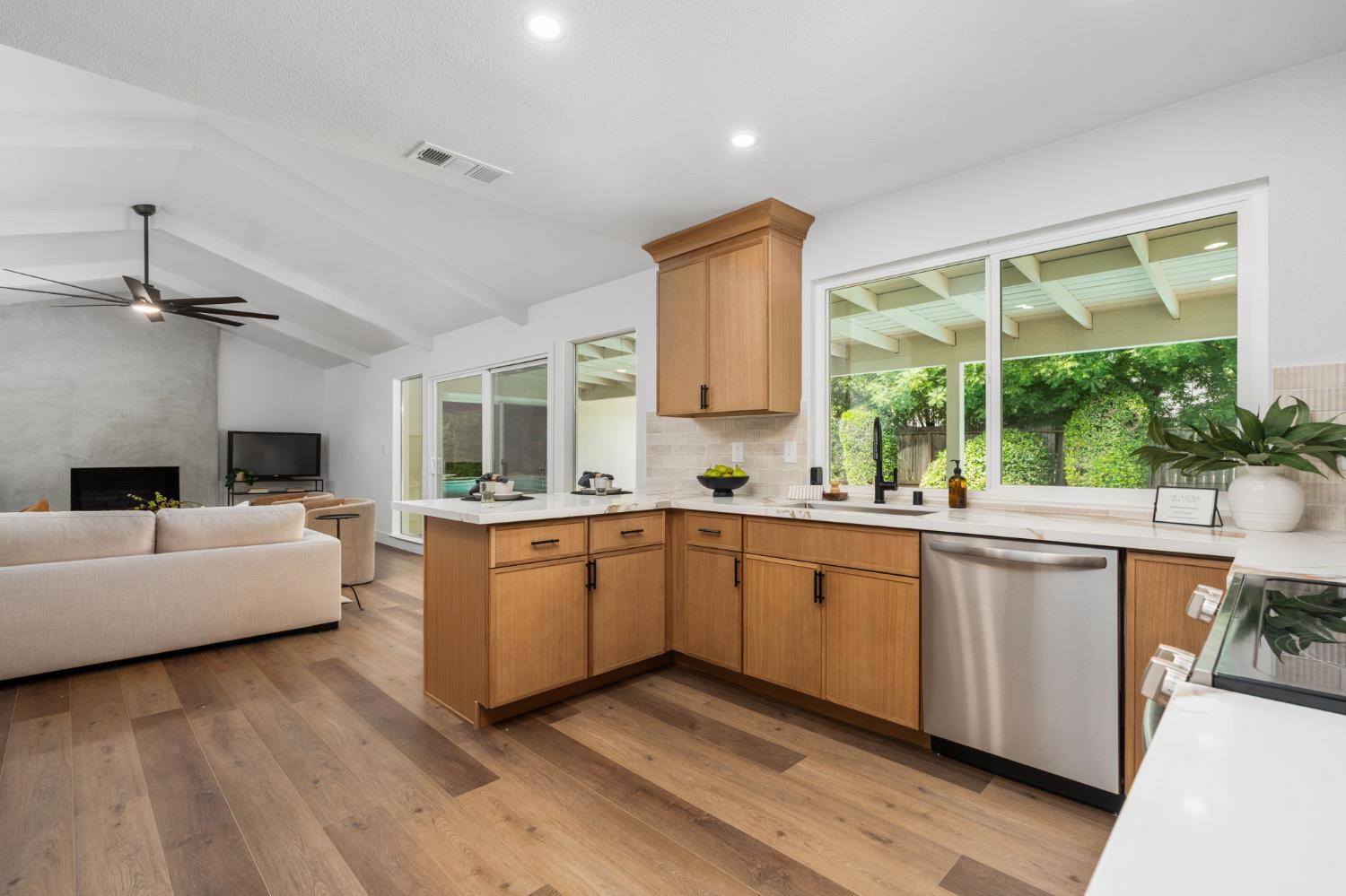 2626 W Scott Avenue, Fresno, CA, 93711