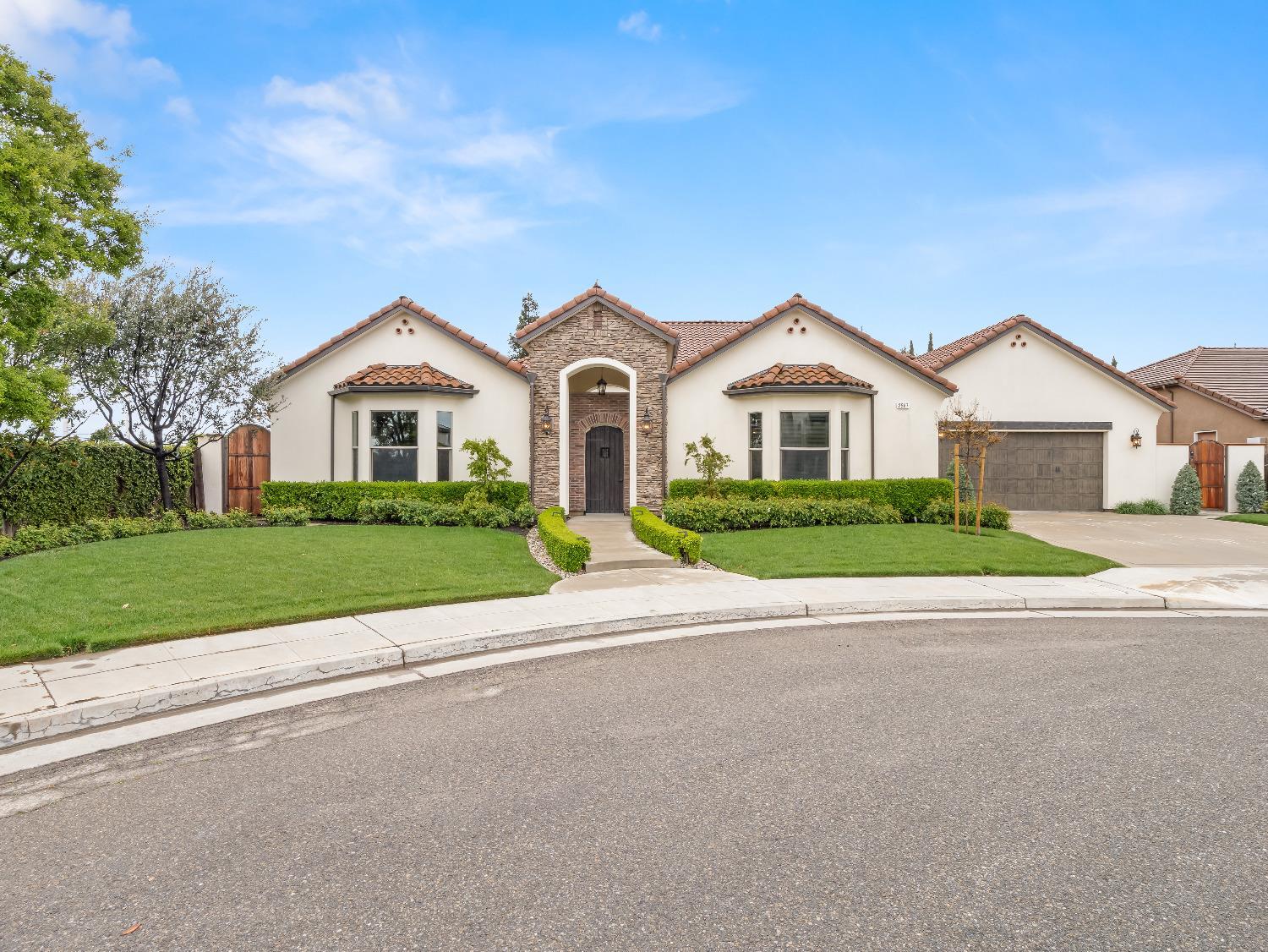 Single Family in Fresno - photo 3