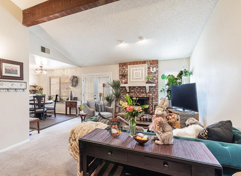 445 Quill Lane, Clovis, CA, 93612