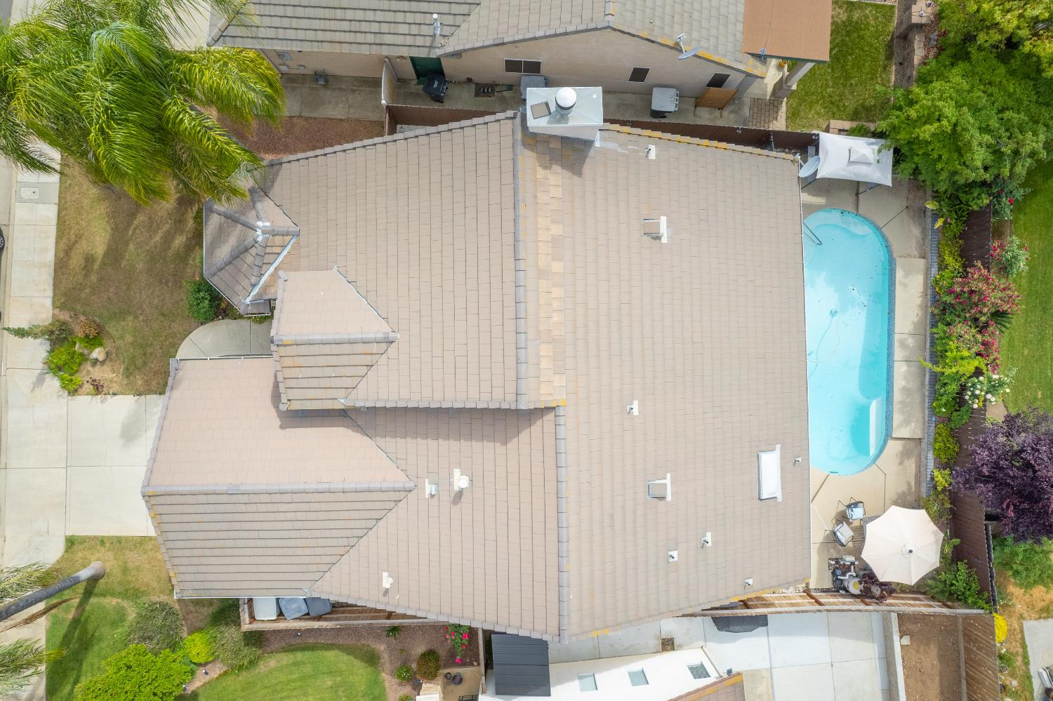 Single Family in Fresno - photo 2