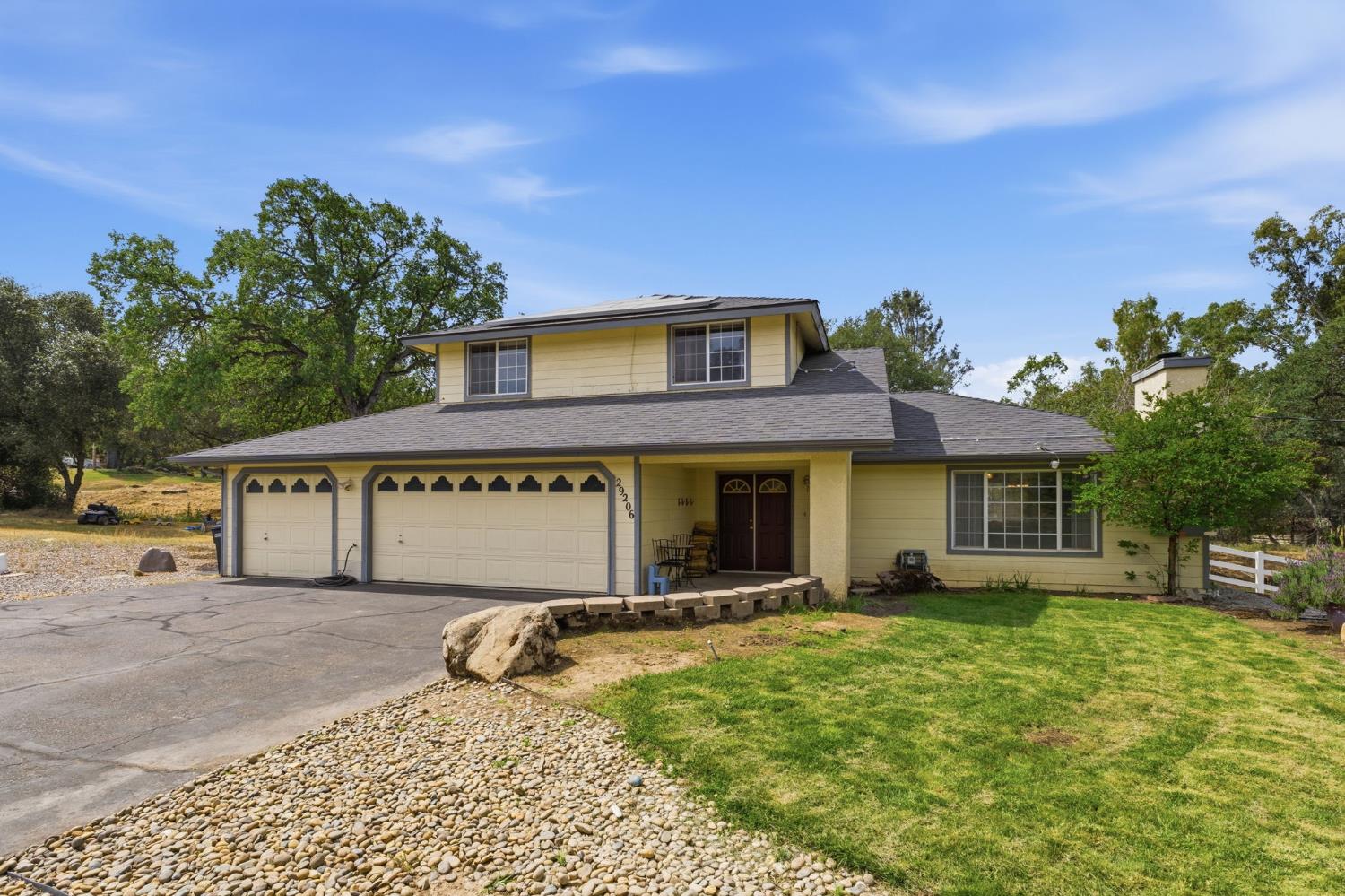 Single Family in Coarsegold - photo 3