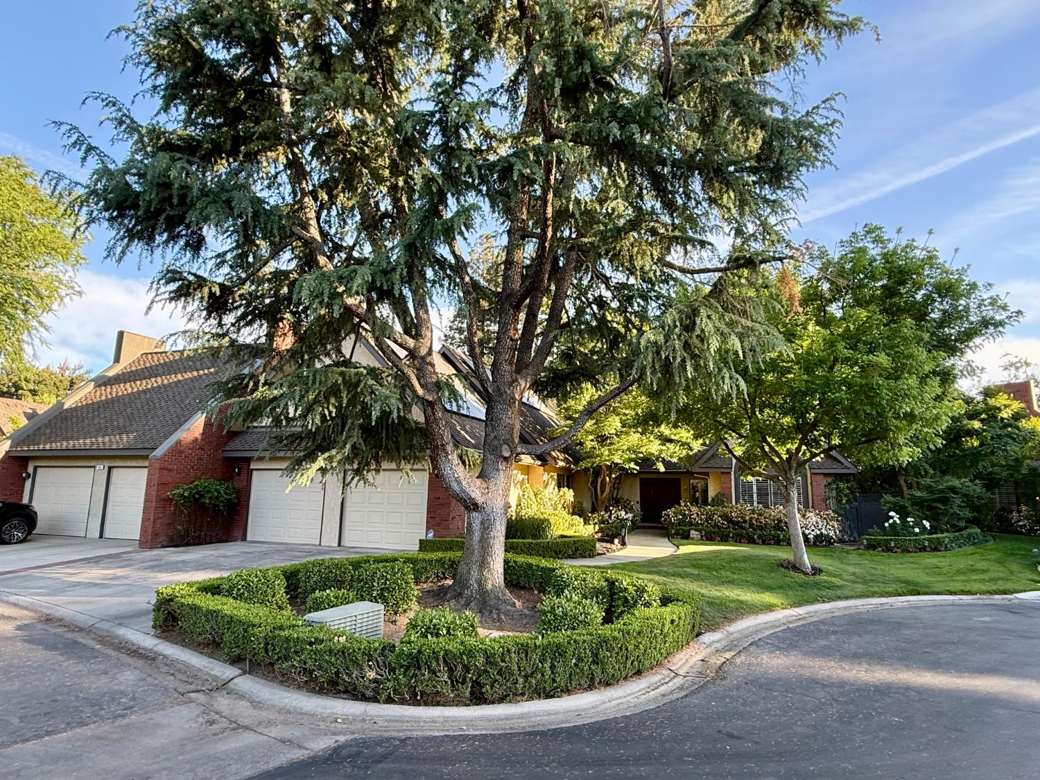 2555 W Bluff Avenue UNIT&nbsp;142, Fresno, CA, 93711