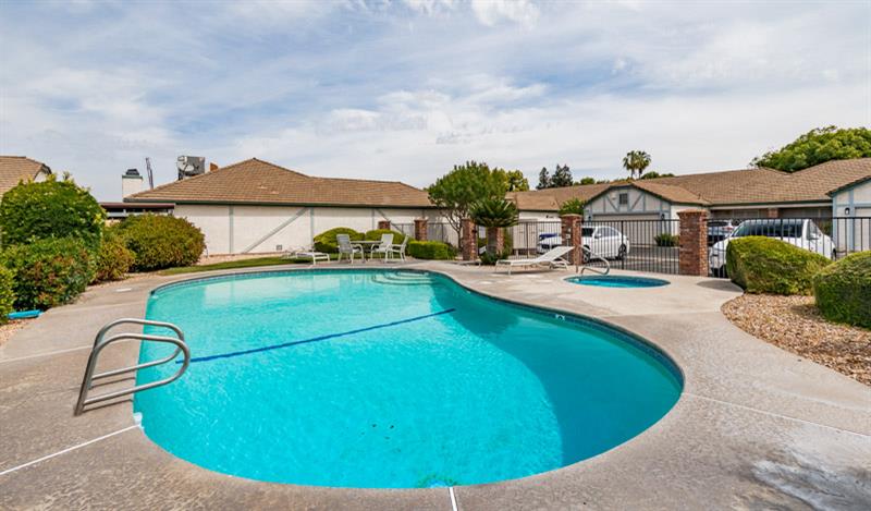 445 Quill Lane, Clovis, CA, 93612