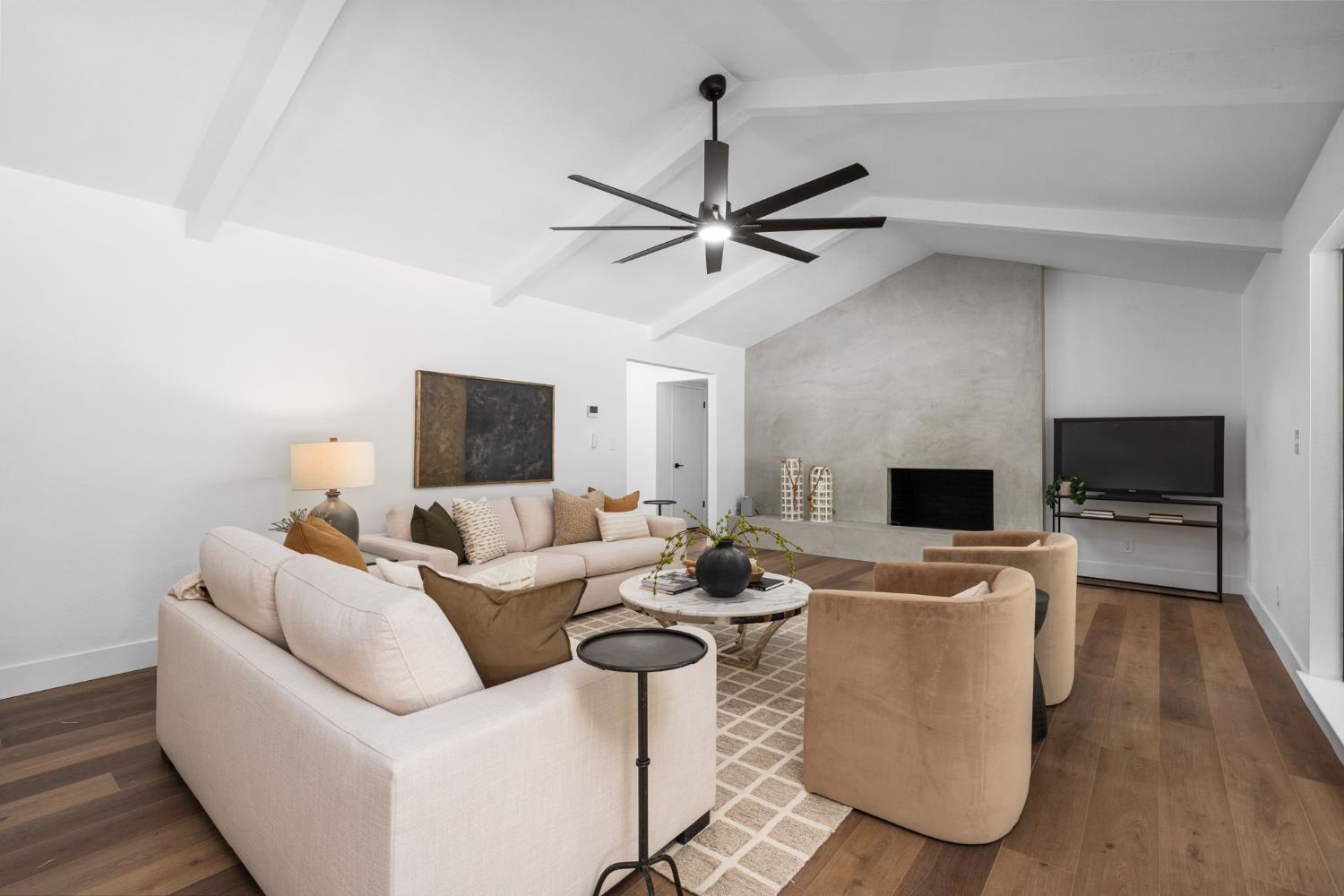 2626 W Scott Avenue, Fresno, CA, 93711