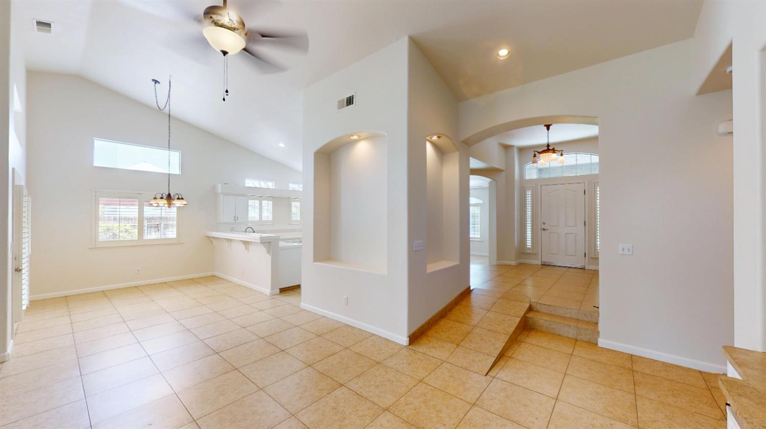 9821 N Sierra Vista Avenue, Fresno, CA, 93720