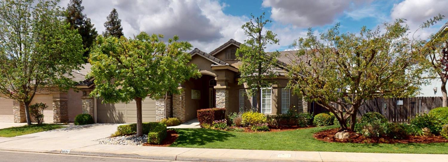 9821 N Sierra Vista Avenue, Fresno, CA, 93720