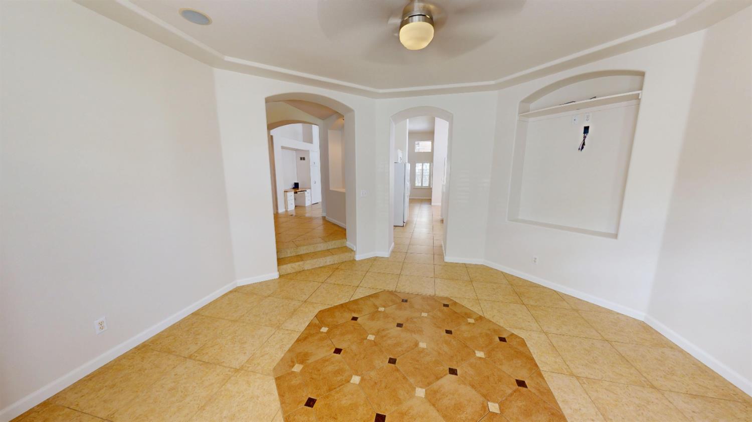 9821 N Sierra Vista Avenue, Fresno, CA, 93720