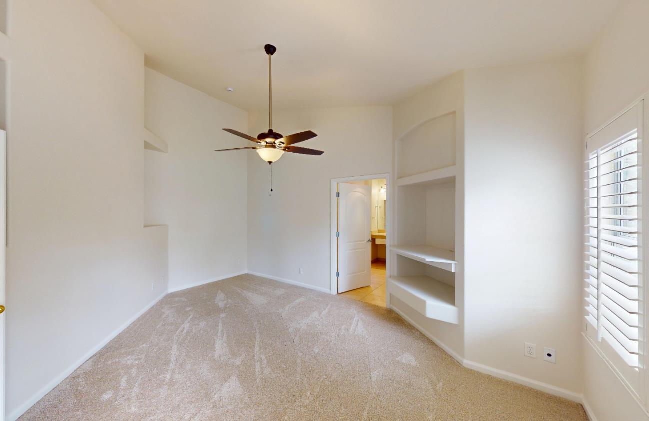 9821 N Sierra Vista Avenue, Fresno, CA, 93720