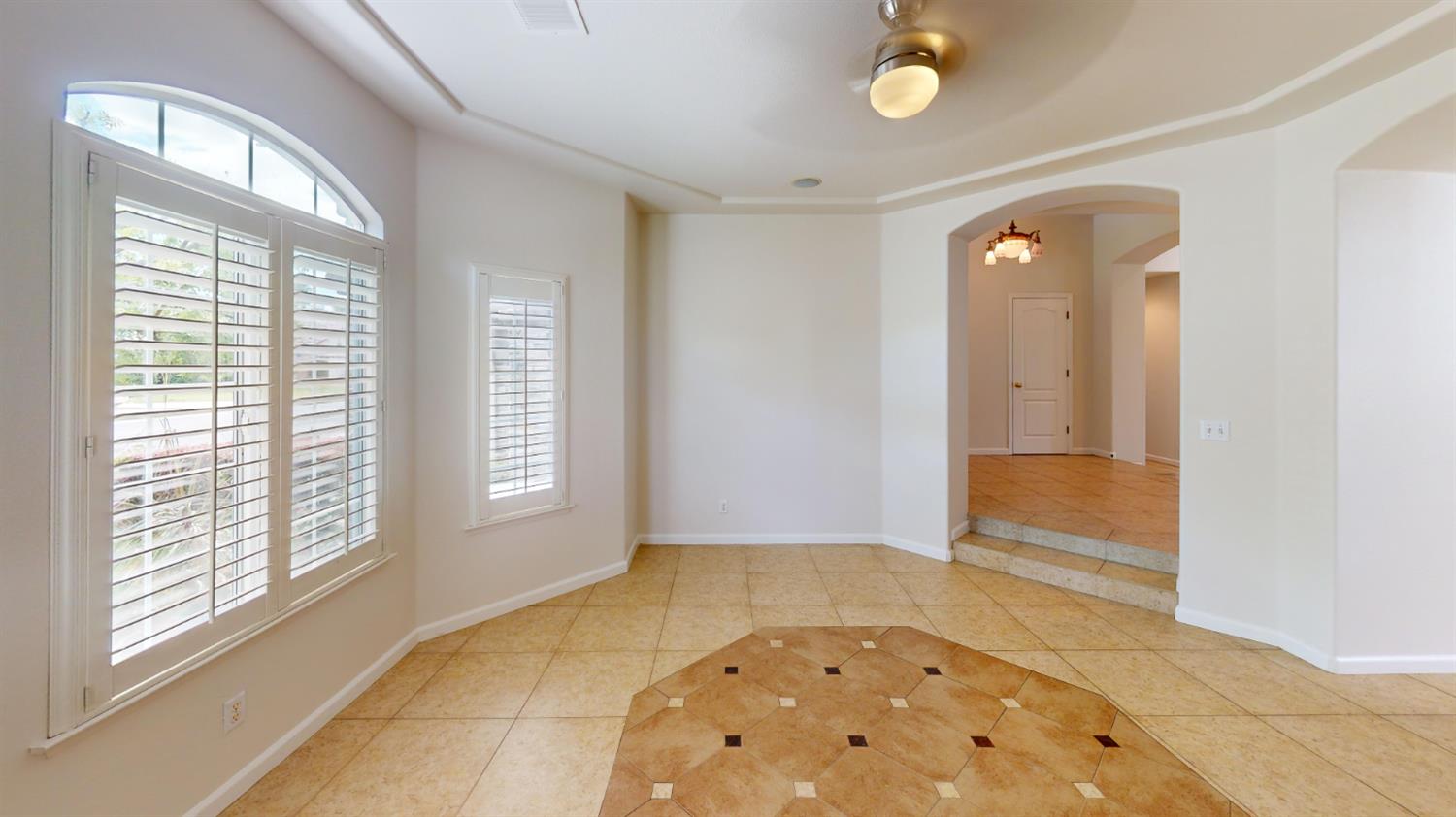 9821 N Sierra Vista Avenue, Fresno, CA, 93720