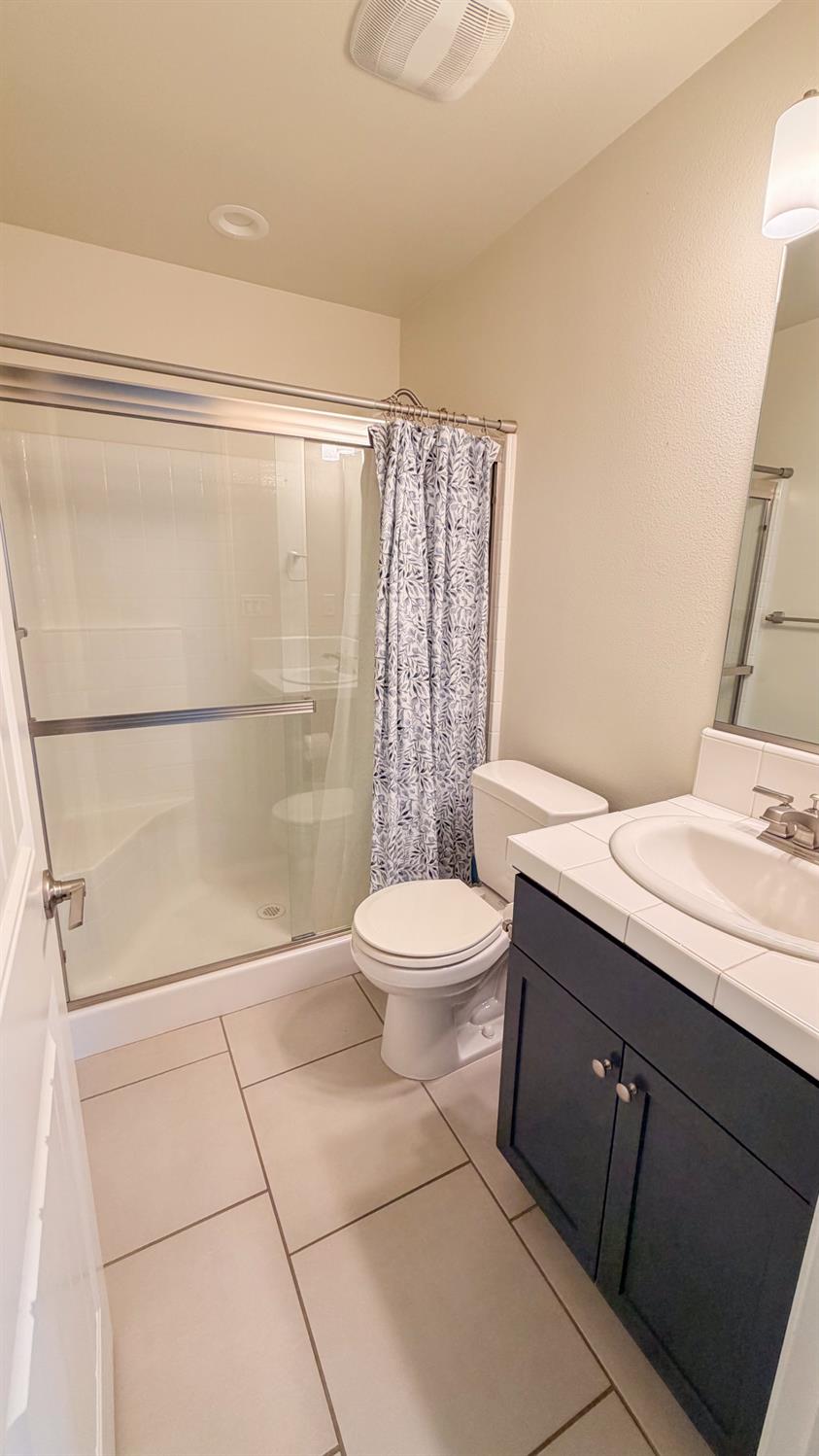 6125 W Donner Avenue, Fresno, CA, 93723