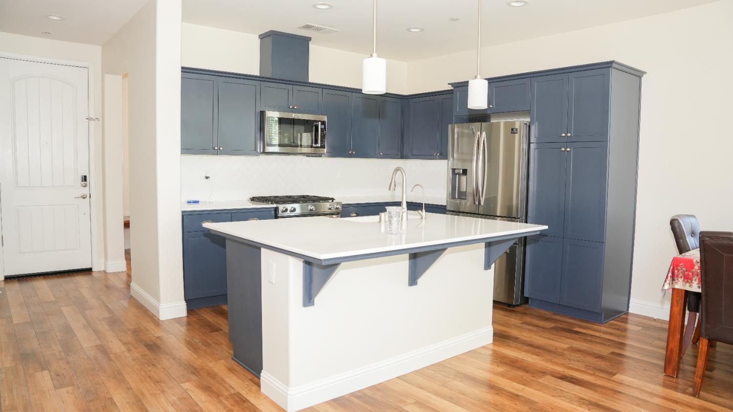 6125 W Donner Avenue, Fresno, CA, 93723