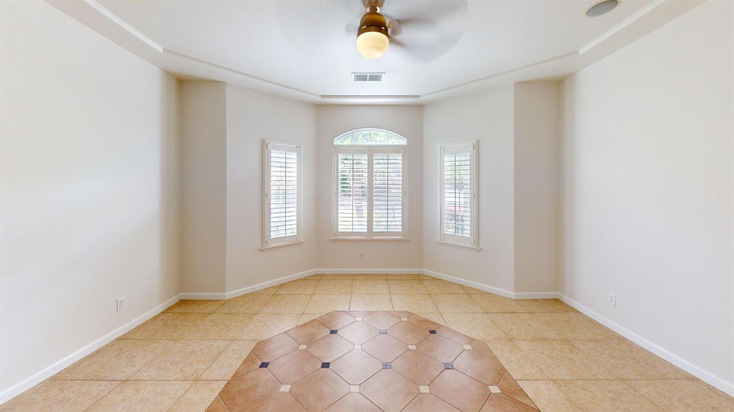 9821 N Sierra Vista Avenue, Fresno, CA, 93720