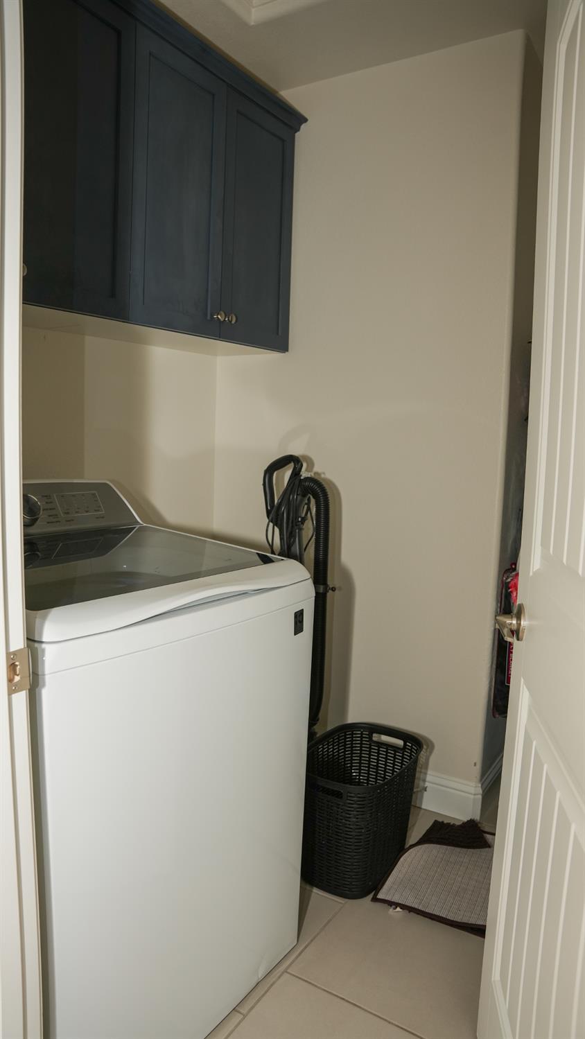 6125 W Donner Avenue, Fresno, CA, 93723