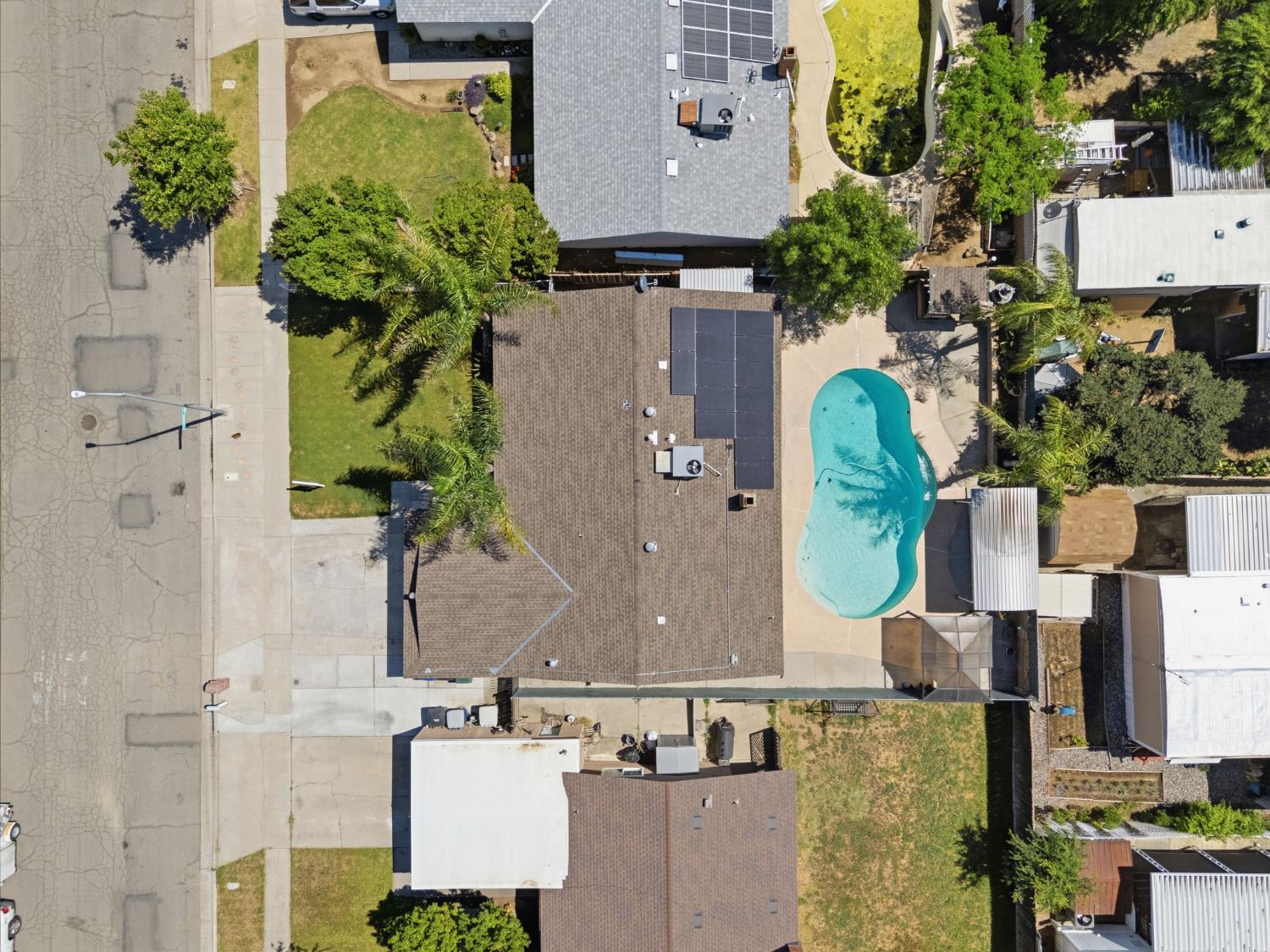 Single Family in Fresno - photo 3