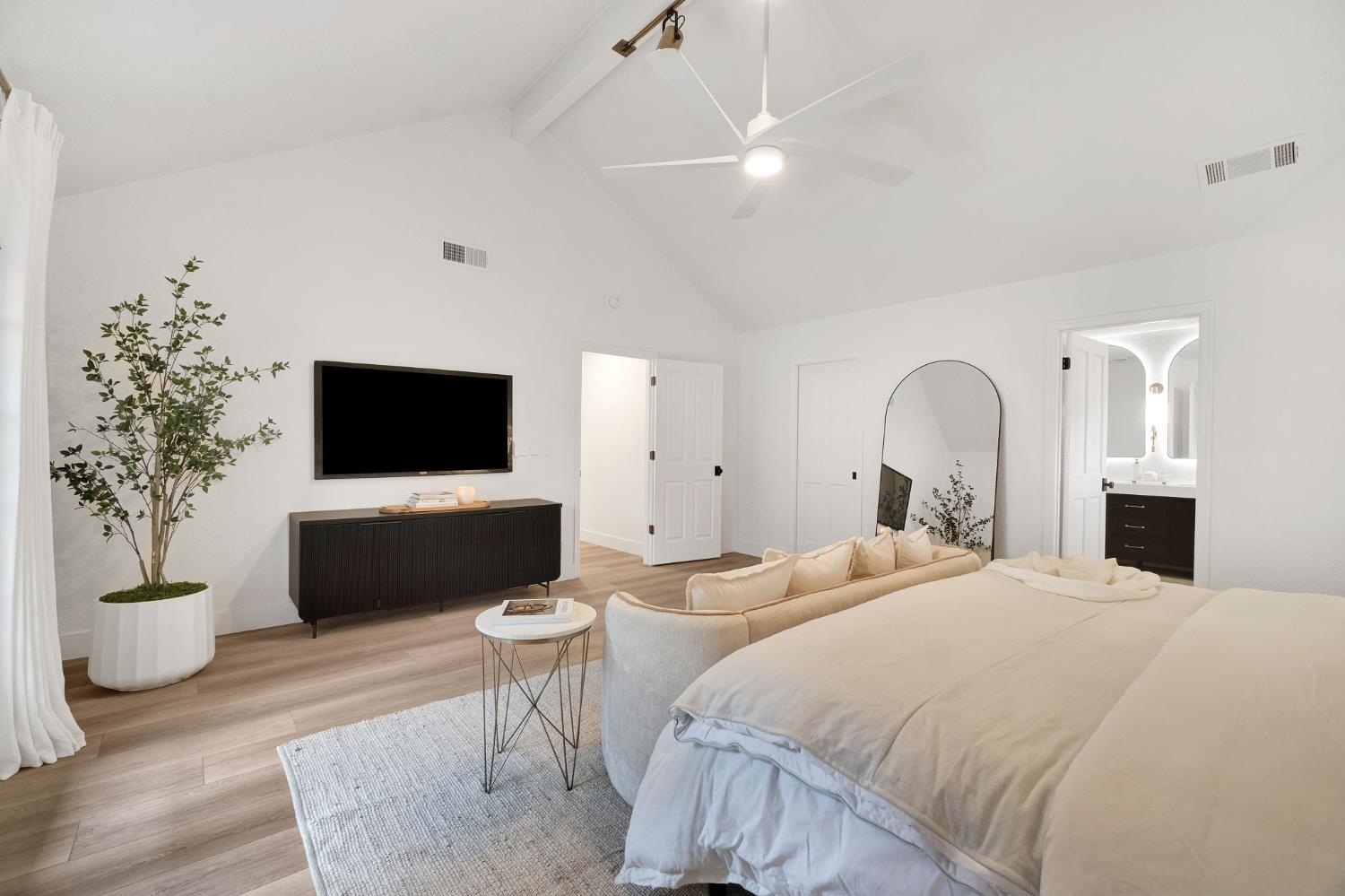 3737 W Minarets Avenue, Fresno, CA, 93711