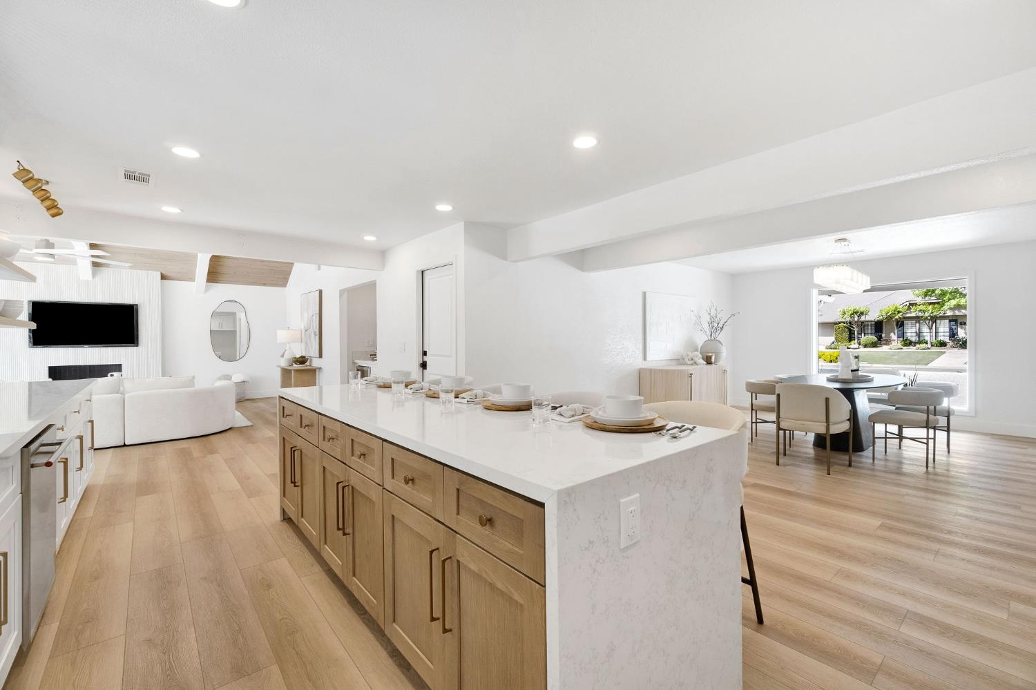 3737 W Minarets Avenue, Fresno, CA, 93711