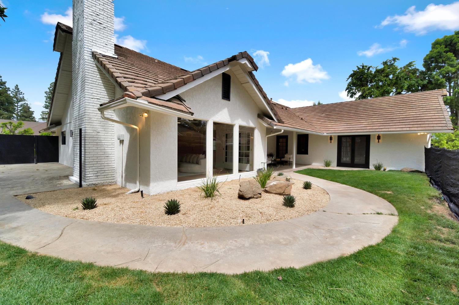 3737 W Minarets Avenue, Fresno, CA, 93711